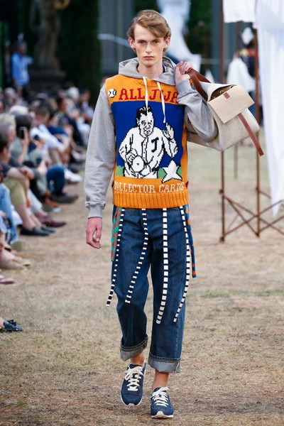 Look 31